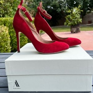 Ava & Aiden red suede Mary Jane Pumps. 5.5